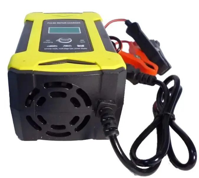 Зарядний пристрій JUMPSTARTER Польша HC55 для акумуляторів з напругою 12 вольт та струмом от 4A до 100А
