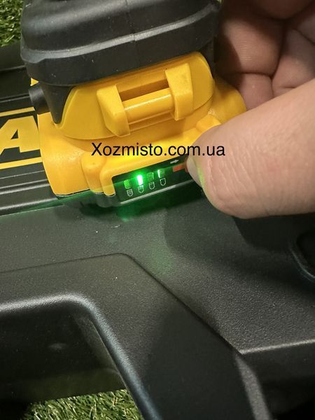 Комплект DeWalt 24V Пила DCM160N та Секатор DCMPP540P1 &ndash; Максимум функціональності для садових робіт
