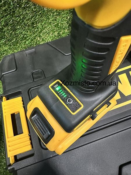 Комплект DeWalt 24V Пила DCM160N та Секатор DCMPP540P1 &ndash; Максимум функціональності для садових робіт