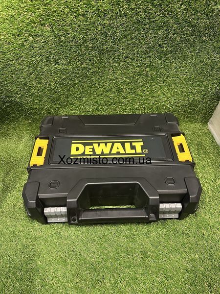 Комплект DeWalt 24V Пила DCM160N та Секатор DCMPP540P1 &ndash; Максимум функціональності для садових робіт